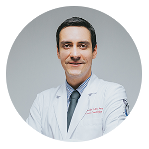 Dr. Eduardo Sotelo - Cirujano Oncólogo Certificado